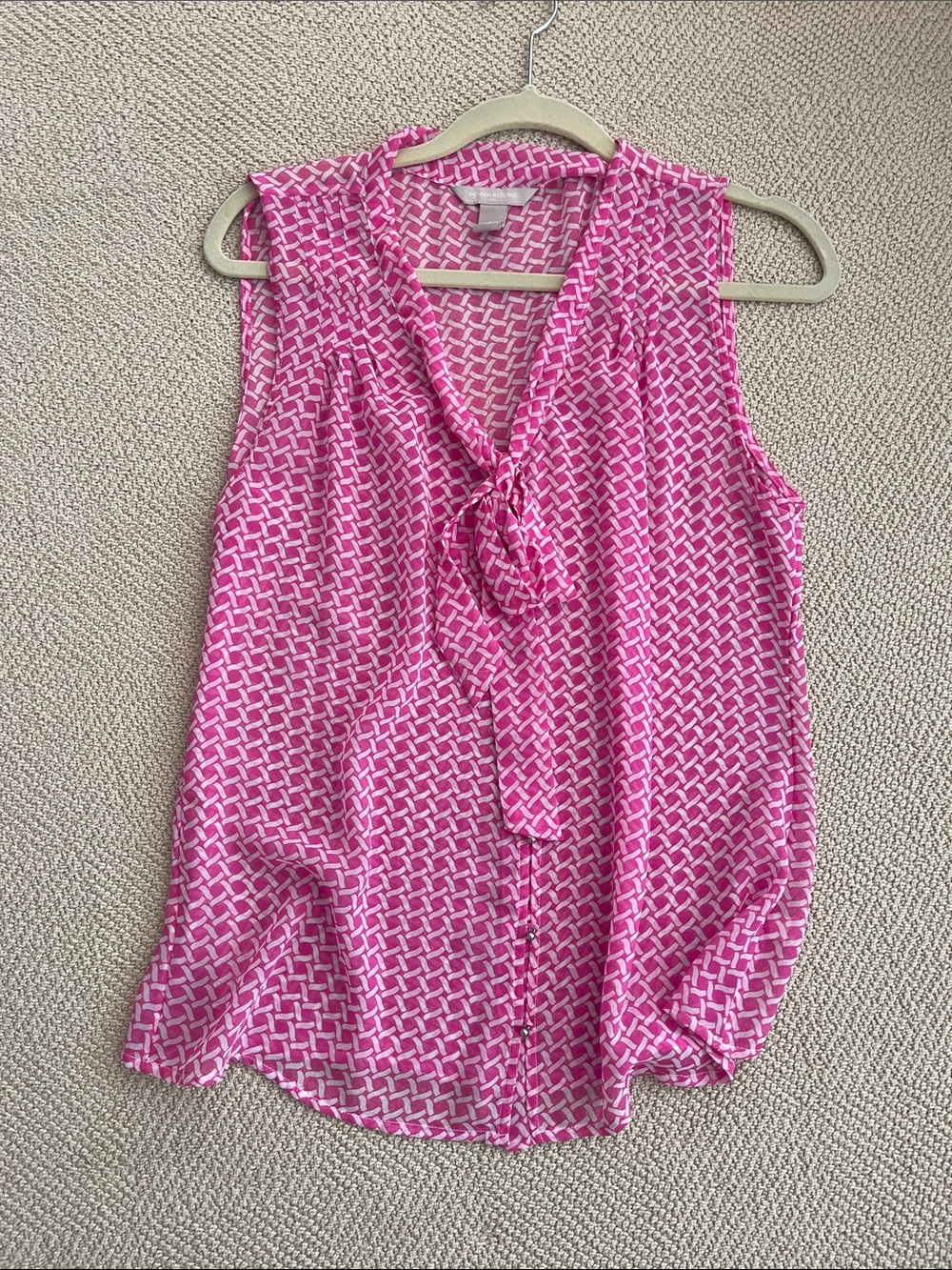 Banana Republic Factory Pink Geo-Print Tie-Neck Sleeveless Top